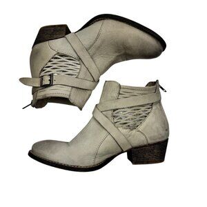 CHARLES by Charles David York Cutout Side Booties Washed Nubuck Women's Size 6.5